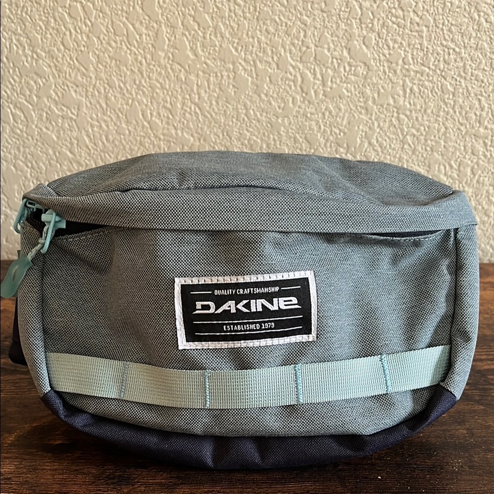 Dakine waist pack - Picture 2 of 10